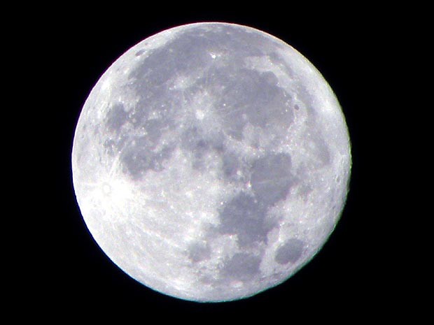 Fenômeno da Lua Azul é quando o mesmo mês tem duas lua cheia (Foto: Reprodução / EPTV)