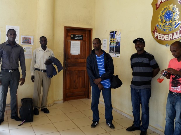 Brasil: Divulgação dos casos de ebola diminuiu contratação de haitianos, diz secretário