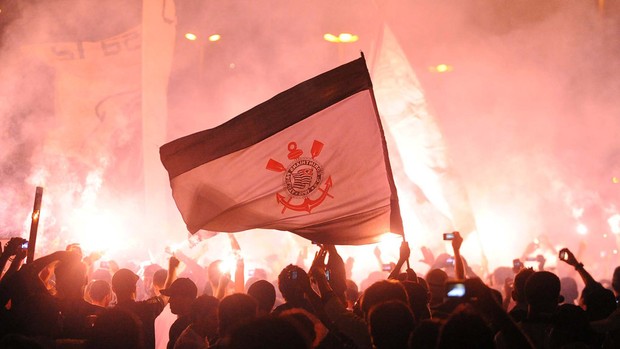 Um Mito Multi Campeao Pelo Corinthians E Heroi Da Libertadores Prazer Emerson Sheik Futebol Corinthians Desenho Futebol Corinthians Paulista