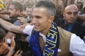 Van Persie chega à Turquia, e Sterling pode trocar Liverpool pelo City; veja o resumo (Reuters)