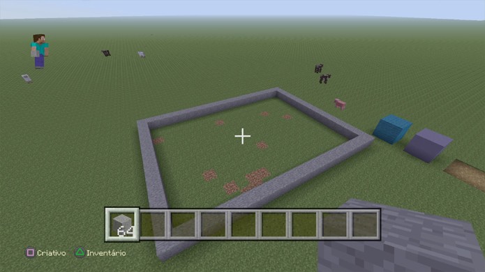 Demarque a área em que pretende construir em Minecraft para manter controle do tamanho da casa (Foto: Reprodução/Rafael Monteiro)