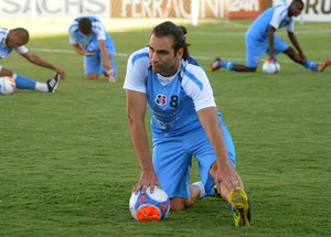 Léo Gamalho santa cruz (Foto: Aldo Carneiro / Pernambuco Press) Léo Gamalho santa cruz (Foto: Aldo Carneiro / Pernambuco Press)