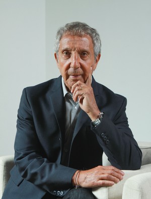 Movimento tenta convencer Abilio Diniz a se candidatar a vice da CBF