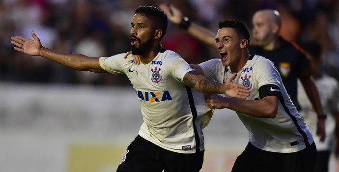 Corinthians vence o Coritiba de virada e pega o Inter nas oitavas da Copinha
