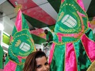 Ex-rainha da Mangueira, Renata Santos volta como destaque de chão 
