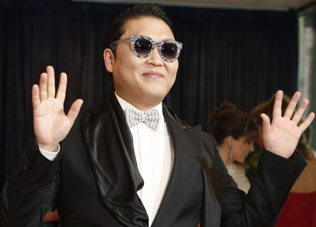 Rapper sul-coreano Psy chega ao jantar para jornalistas em Washington (Foto: Jonathan Ernst/Reuters)