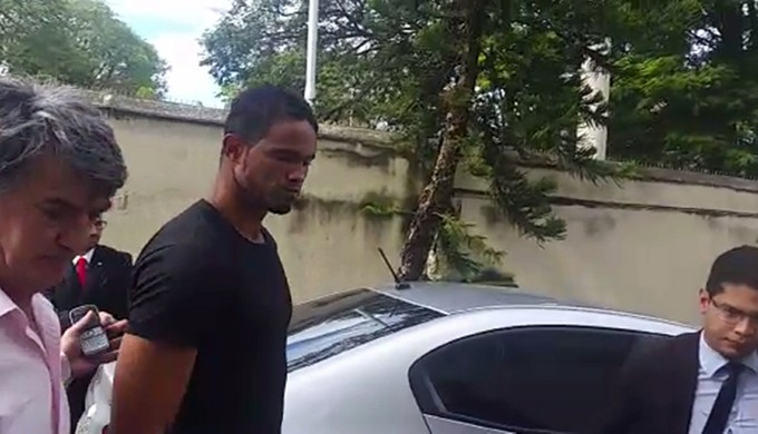 Goleiro Bruno é preso em Varginha (MG) (Foto: Régis Melo/GE)