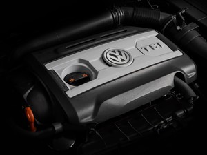 Motor 2.0 quatro cilindros do Volkswagen CC (Foto: Divulgação)