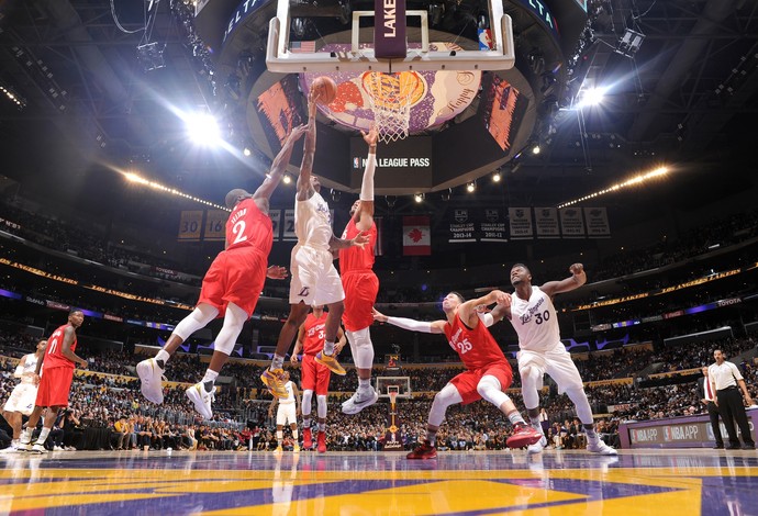 Lakers derrotam os Clippers no duelo de LA (Foto: Andrew D. Bernstein/NBAE via Getty Images) Lakers derrotam os Clippers no duelo de LA (Foto: Andrew D. Bernstein/NBAE via Getty Images)
