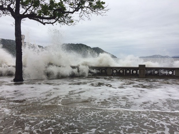 Previsão de ressaca se antecipou para sexta-feira (28) (Foto: Solange Freitas/G1)