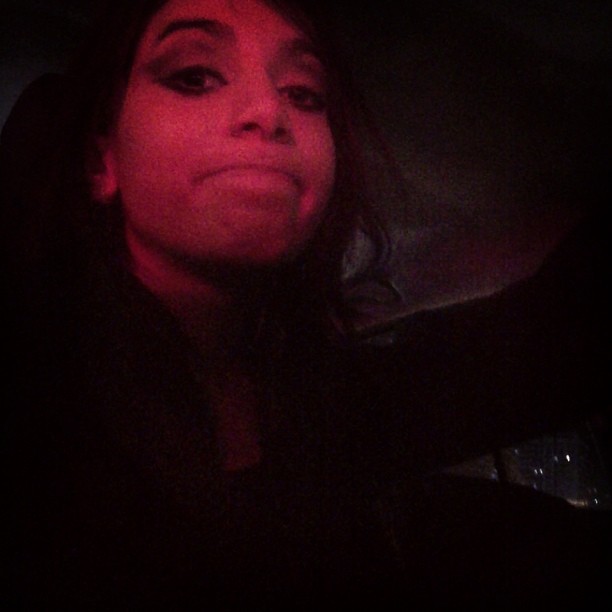 Anitta faz careta (Foto: reprodução/Instagram)