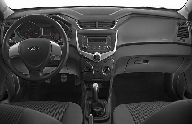 Avaliacao Chery Celer Hatch 1 5 Auto Esporte Analises