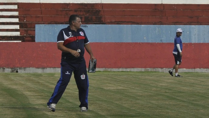 Zé Humberto, técnico do Itumbiara (Foto: Guilherme Gonçalves/GloboEsporte.com)