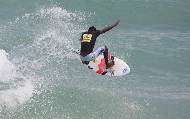 Fininho, surfista paraibano (Foto: Divulgação)