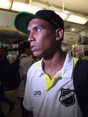 Pingo, atacante do ABC (Foto: Tiago Menezes) Pingo, atacante do ABC (Foto: Tiago Menezes)