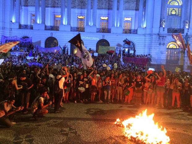 G Protesto Contra Eduardo Cunha Re Ne Mulheres No Centro Do Rio