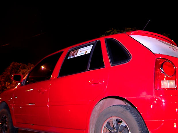 Vítima teve carro roubado na Zona Sul de Natal; criminosos usaram veículo para praticar assaltos (Foto: Reprodução/Inter TV Cabugi)