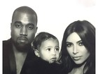 Kim Kardashian abre o álbum de fotos da família para seguidores na web