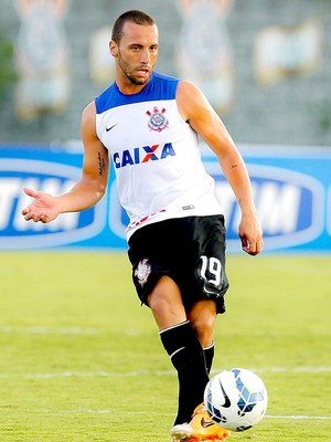 Guilherme treina com bola e tem chances de voltar contra o Botafogo