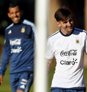Messi e Tevez treino Argentina Copa América (Foto: Reuters)