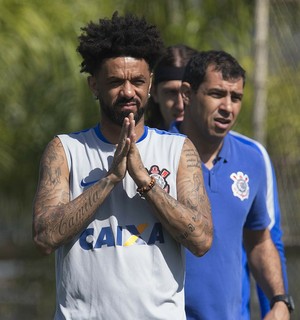 Má atuação deixa Cristian em xeque no Corinthians; veja as opções do time