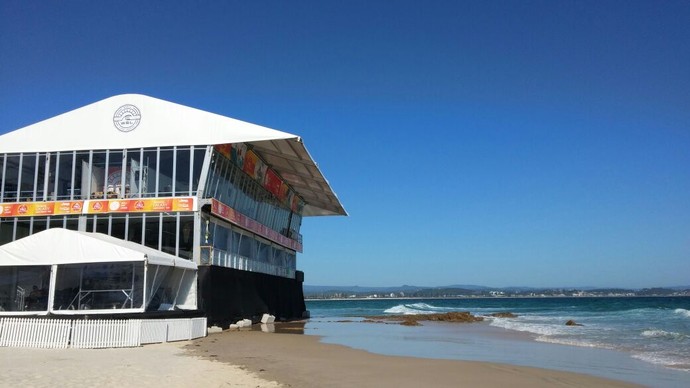 Praia vazia em Snapper Rocks, palco da etapa do Mundial de Surfe em Gold Coast (Foto: Felipe Siqueira)