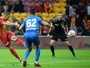 Podolski faz primeiro hat-trick em 11 anos, e Galatasaray goleia na Turquia