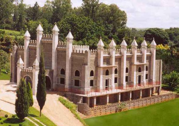 Castelo em Vinhedo, interior de SP, é um dos cinco à venda no país. (Foto: Vieira Imóveis - confirmar uso)