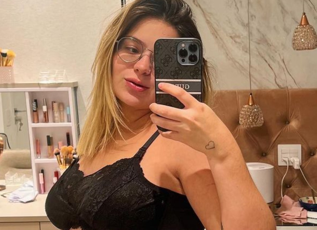 Viih Tube Exibe Barrig O Da Primeira Gravidez Em Lingerie Preta