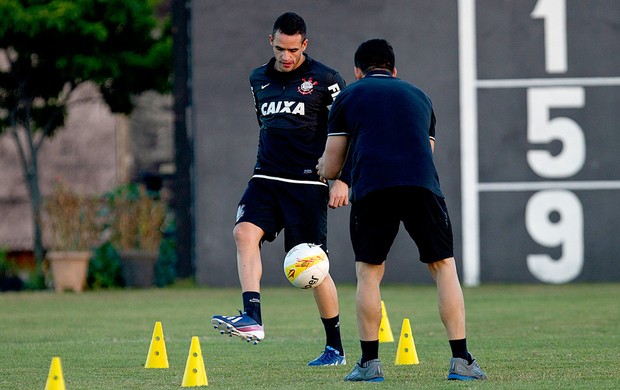 Renato Augusto treino Corinthians (Foto: Daniel Augusto Jr. / Ag. Corinthians)