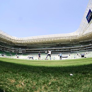 Governador diz que PM vai colaborar para estreia da Arena ser contra o Galo