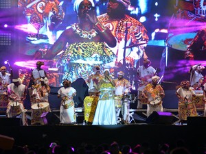 Bloco Afro Ilê Aiyê abriu primeiro dia de festas de Réveillon em Salvador nesta segunda-feira (Foto: Max Haack/Agecom)