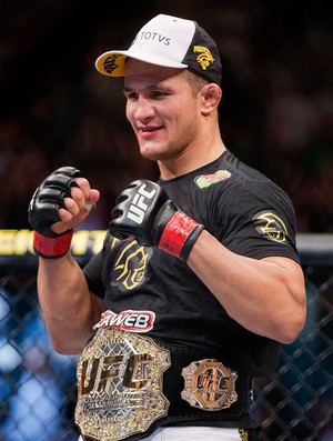 UFC146 junior cigano frank mir (Foto: Agência AP)