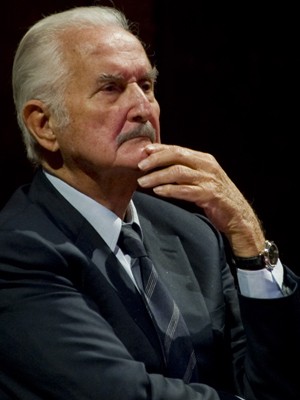 O escritor Carlos Fuentes morreu nesta terça-feira na Cidade do México