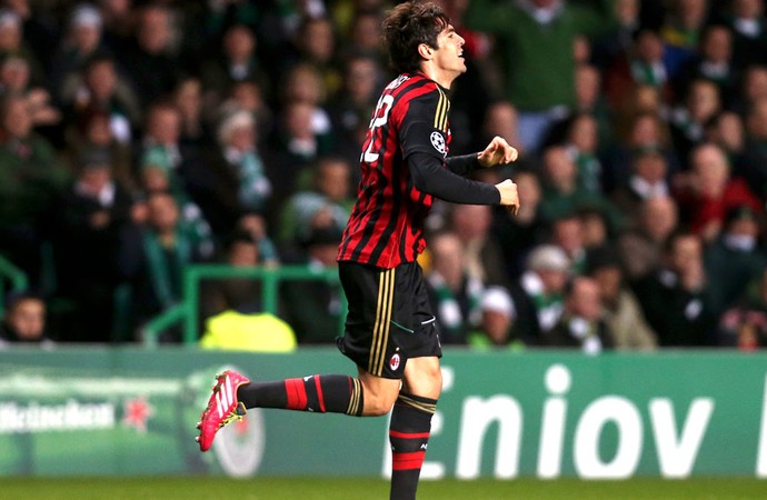 Kaka comemora gol do Milan contra o Celtic (Foto: Agência AP )