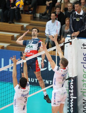 Lipe marcou 19 pontos na vitória que classificou o Zaksa às finais da Liga dos Campeões (Foto: Divulgação)