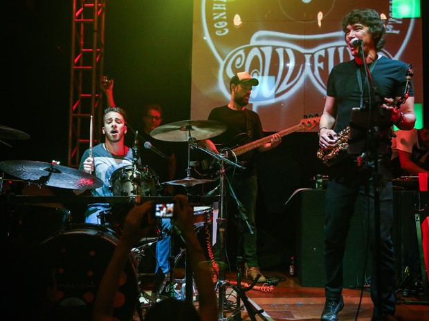 Junior Lima em show da banda Soul Funk em São Paulo (Foto: Manuela Scarpa/ Foto Rio News)