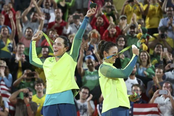 Barbara e Agatha Brasil x Alemanha pódio (Foto: Reuters)
