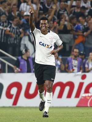 Jornalista destaca empenho de Jô no Corinthians: 