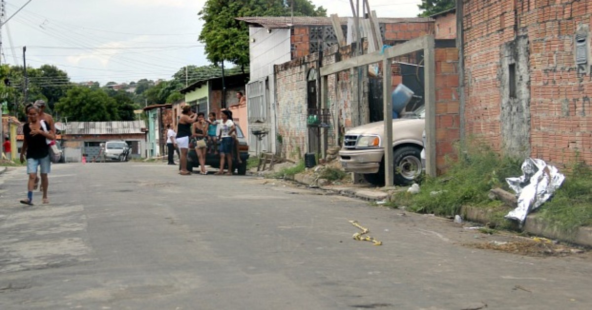 G1 Colombiano é morto a tiros por dupla em moto no Novo Aleixo em