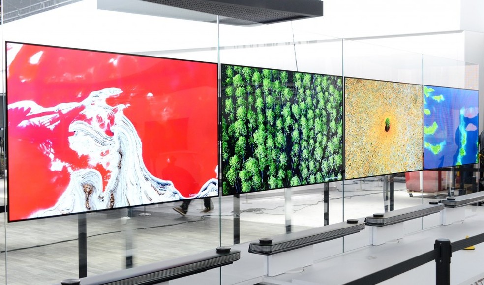 Nova linha de TVs da LG se chama OLED W, com 2,6 milímetros de espessura e modelos de 65 e 77 polegadas (Foto: Divulgação/LG)