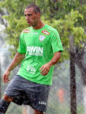 guilherme portuguesa treino (Foto: Anderson Rodrigues / Globoesporte.com)