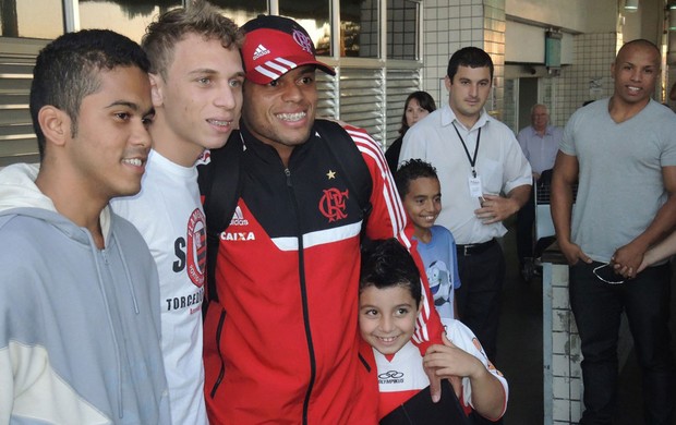 João Paulo chegada Flamengo (Foto: Cahê Mota)
