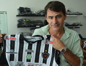 Francisco Pedrosa, torcedor do Botafogo-pb (Foto: Amauri Aquino / GloboEsporte.com/pb)