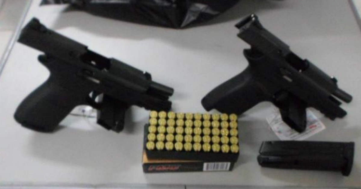 Homem é preso com duas pistolas e munições durante blitz em Tatuí - Globo.com