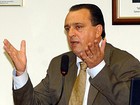 O deputado Pedro Henry durante depoimento ao Conselho de Ética da Câmara em junho de 2005 (Foto: Wilson Dias / Ag. Brasil)