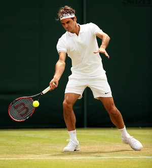 Roger Federer x Bautista Agut em Wimbledon 2015 (Foto: Getty Images)