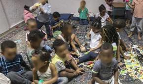 Organizações de direitos humanos dizem que creches podem ter até 100 crianças em más condições de higiene (Foto: Getty/BBC) Organizações de direitos humanos dizem que creches podem ter até 100 crianças em más condições de higiene (Foto: Getty/BBC)