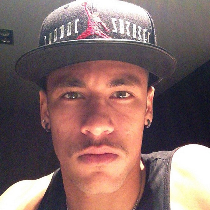Neymar bigode foto instagran (Foto: Reprodução / Instagran)