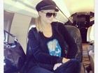 Rica! Paris Hilton posa em jatinho particular em viagem para Las Vegas